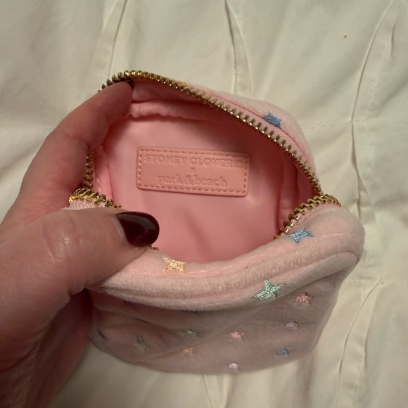 Stoney Clover Lane x Park & Beach mini pouch - Picture 3 of 3